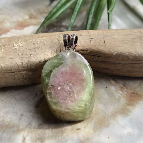 Tourmaline melon d'eau roulée