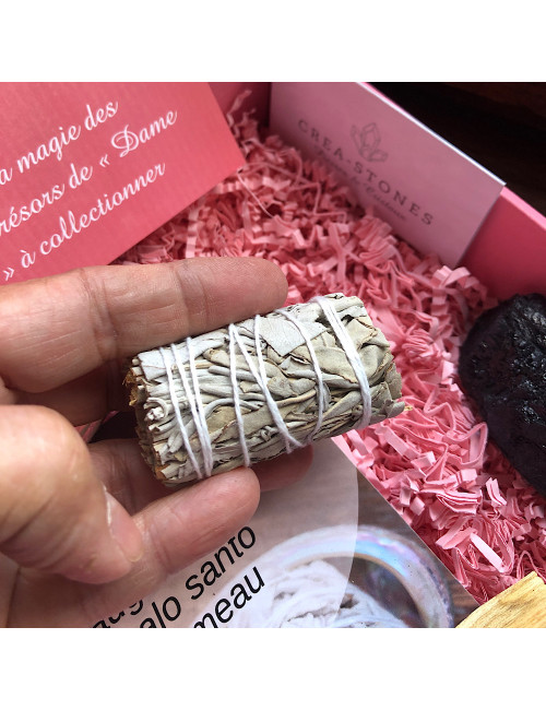 Boîte de collection de pierre pour la protection et la purification