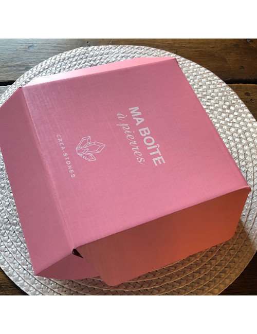 Boîte de collection de pierre pour la protection et la purification