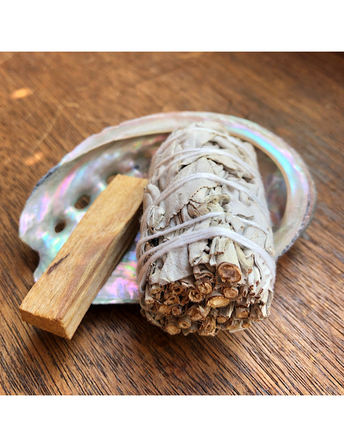 Boîte de collection de pierre pour la protection et la purification