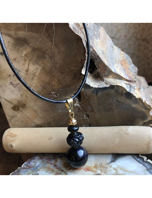 Pendentif création originale en obsidienne Oeil céleste et de jais