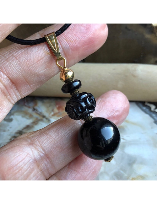 Pendentif création originale en obsidienne Oeil céleste et de jais