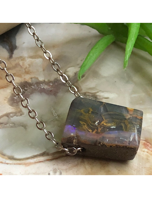 Pendentif en pierre opale boulder sur chaîne