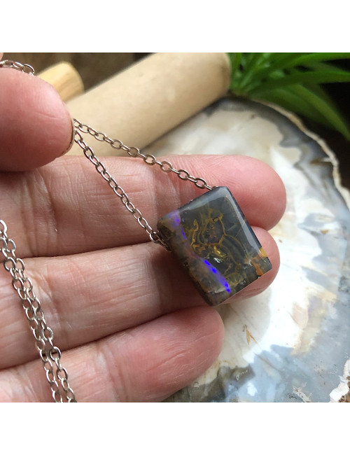 Pendentif en pierre opale boulder sur chaîne