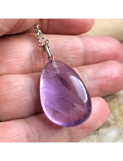 Cadeau pas cher, pendentif en pierre améthyste avec pochette