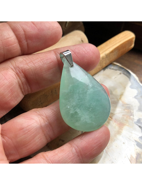 Pendentif goutte en Fluorine Verte