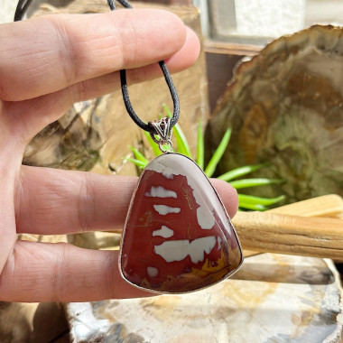 Grand pendentif en jaspe noorena