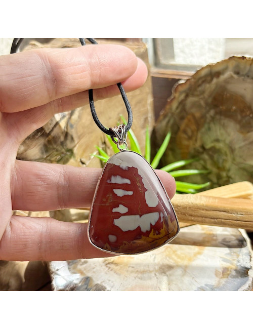 Grand pendentif en jaspe noorena