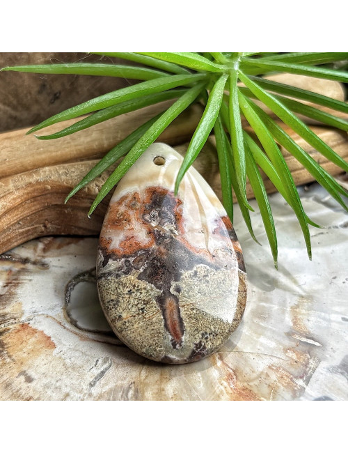 Jaspe, Pierre percée pour création de bijoux