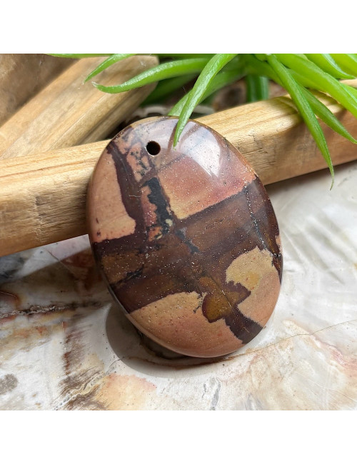 Jaspe, Pierre percée pour création de bijoux