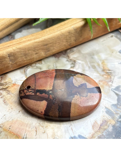 Jaspe, Pierre percée pour création de bijoux