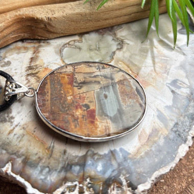 Grand pendentif en jaspe