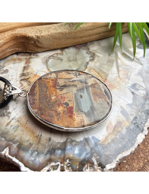 Grand pendentif en jaspe