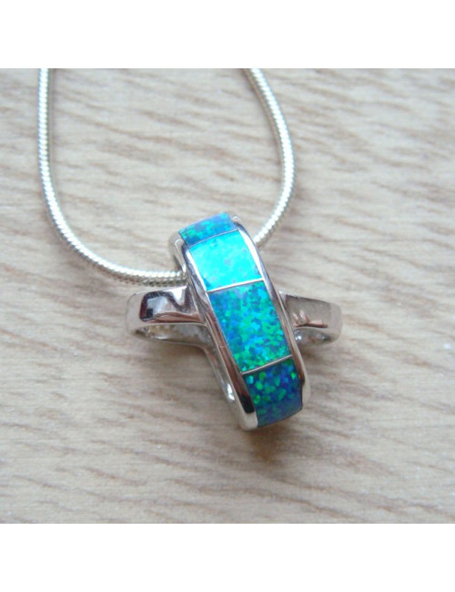 Pendentif argent 925 rhodié et opale reconstituée