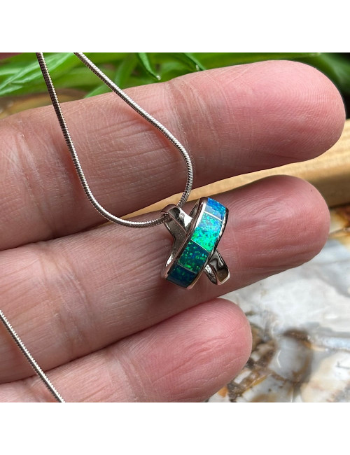 Pendentif argent 925 rhodié et opale reconstituée