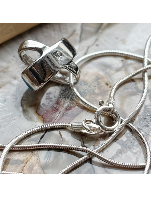 Pendentif argent 925 rhodié et opale reconstituée