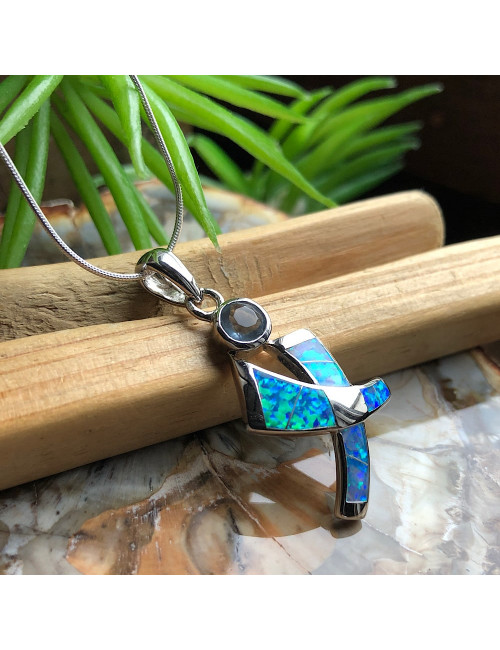 Pendentif argent 925  rhodié et opale reconstituée.