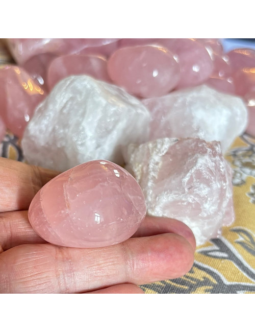 Galet roulé en quartz rose