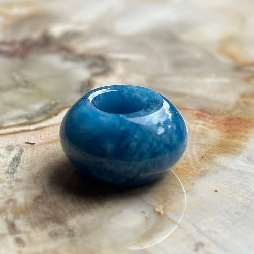 Perle agate bleue facettée large trou