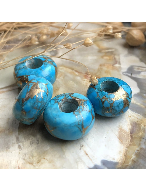 Perle en pierre véritable avec un large trou pour création de bijoux.