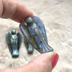 Ange en labradorite AA+, 45/50 mm