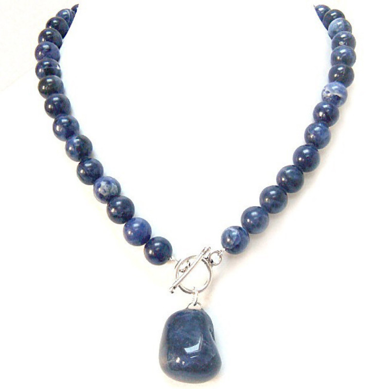Collier en sodalite