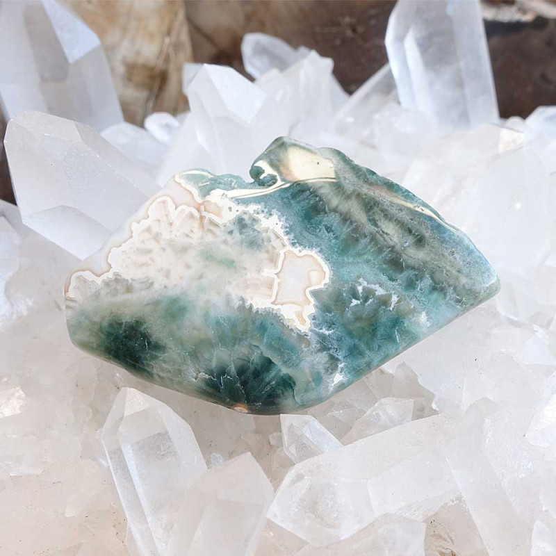 Perle grand format pour vos créations de bijoux énergétiques uniques.