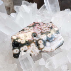 Perle en jaspe océan naturel, pierre fine aux motifs exclusifs. Un élément d’exception pour la création de bijoux