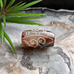 Perle agate sculptée