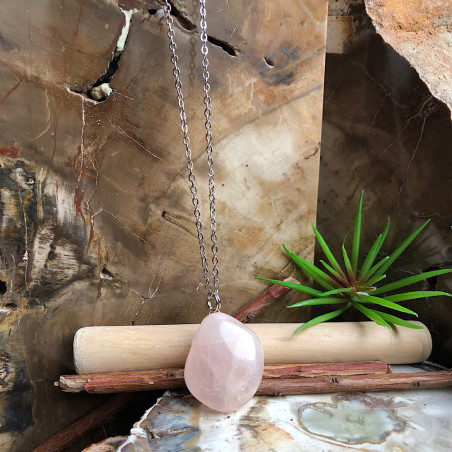 Quartz rose, Pendentif pierre roulée