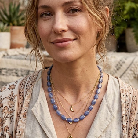 Collier création en pierre de cyanite