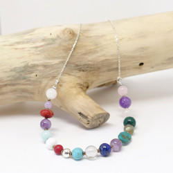 Collier de la collection Mahalo soigneusement réalisés à la main avec de véritables pierres semi-précieuses et des finitions e a