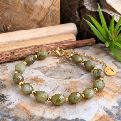 Jade,  Bracelet création olives facettées et Gold filled 14k