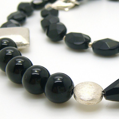 Collier onyx et biwa