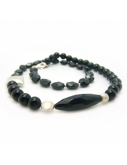 Collier onyx et biwa