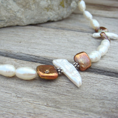 Collier en perle d'eau douce 2 tons
