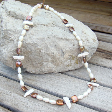 Collier en perle d'eau douce 2 tons