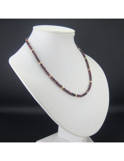 Collier grenat