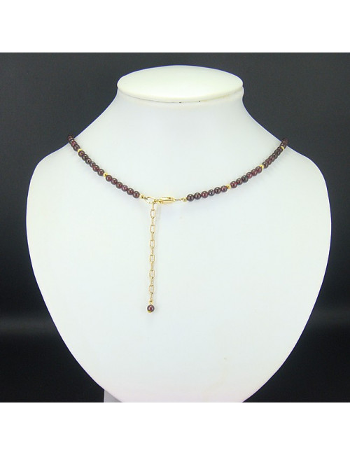 Collier grenat