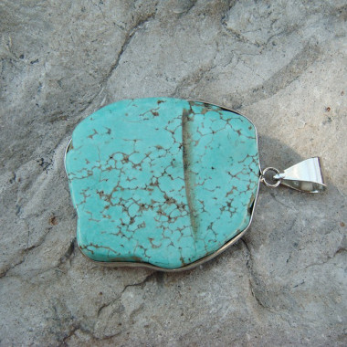Grand pendentif en turquoise