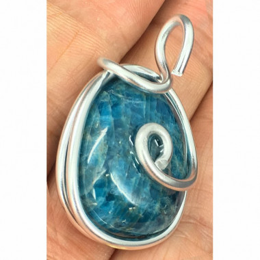 Pendentif en améthyste cristaux