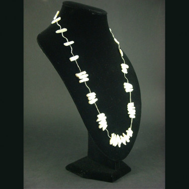 Collier lapis lazuli reconstitué et perles biwa