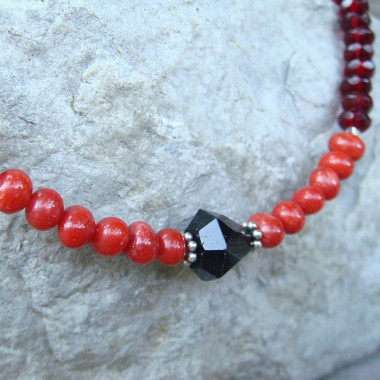 Collier chaîne grenat, corail et quartz fumé