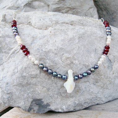 Collier chaîne grenat, corail et quartz fumé