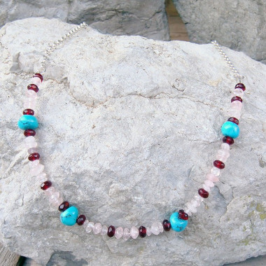 Collier chaîne grenat, corail et quartz fumé
