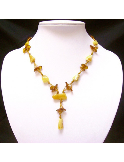 Collier en véritable ambre de la baltique
