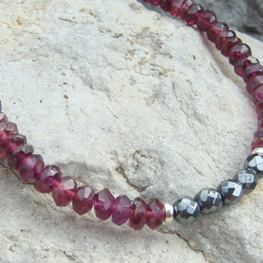 Bracelet grenat et hématite facettée