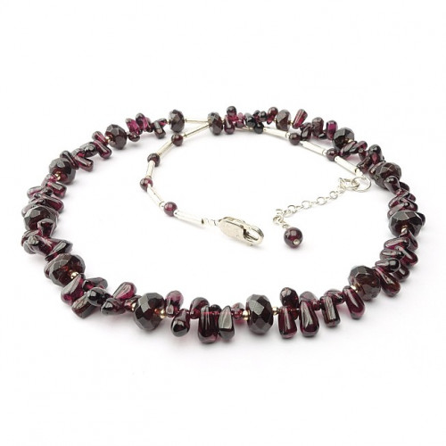 Collier grenat