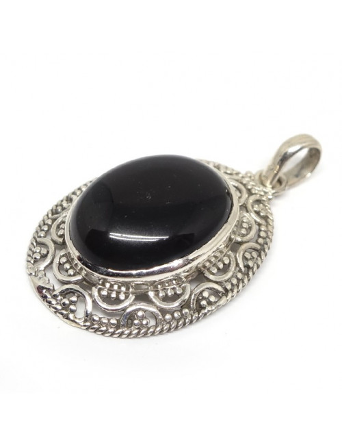 Onyx, Pendentif taillé