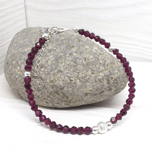 Bracelet grenat, onyx et turquoise, breloque "ancre"